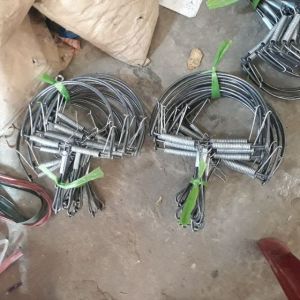 Bộ 10 chiếc kẹp bẫy chuột hình bán nguyệt loại nhỏ 11cm