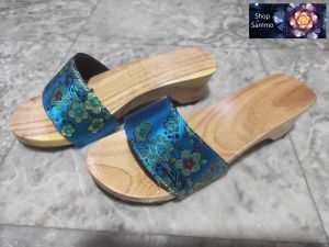 Guốc Gỗ Guốc Mộc Cao 5 Phân Quai Gấm Lụa ( Có đóng thêm đế cao su )