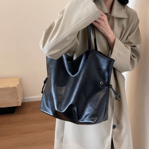 Tsion น้องใหม่ กระเป๋าสะพายไหล่ผู้หญิง วัสดุหนังPUเช็ดทำความสะอาดง่าย ใช้ทำงานหรือใส่ของไปเที่ยวก็คือมันเริ่ด ห้ามพลาดกันน้าสาวๆ