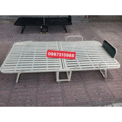 Giường sắt xếp di dộng 1m2x 2m màu kem lắp ráp tận nơi tại Hồ Chí Minh xưởng nhà bao giá tốt