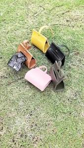 Ready-to-ship hanging leather poop bag waste bags for walking dogs in the park  pu Leather dog poop bag