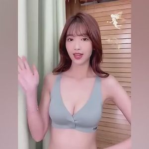 Bowen 【M-2XL For 40-85kg】Seamless Latex Women Bra Breasts Contracting Push up Wireless Front Buckle Lightweight Lingerie