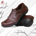 DOLCIMOD - Sepatu Pantofel Pria Kulit Sapi Formal Slip On Loafers Acara ResmI Formal Kerja Pantovel Pantopel Kondangan Nikahan Fashion Cowok Dewasa Keren Buat Gaya Bunut Pancus Yongki Komaladi Panarbody. 