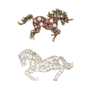 Elegant Horse Brooch Unique Lapel Pin Stylish Clothing Animal Suitable for Various Daily and Party Wear