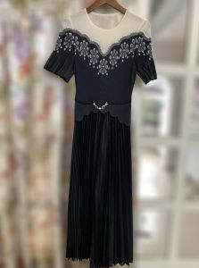 Đầm thun dập ly thiết kế hoa đính hạt co dãn