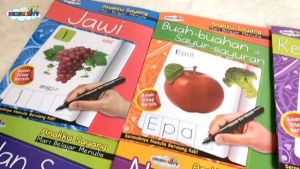Anakku Sayang Mari Belajar Menulis - TULIS & PADAM (ABJAD NO BUAH & SAYURAN KENDERAAN BINATANG JAWI & BADAN SAYA