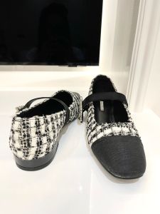 Sepatu Flat Loafer -sepatu wanita branded