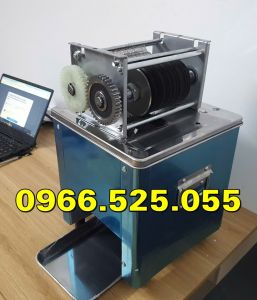 Máy thái thịt tươi sống cắt thịt bò công nghiệp 1 cửa độ dài lát cắt 2.0 - 20mm lưỡi dao thay thế tháo rời công xuất 850w chất liệu inox BẢO HÀNH 24 THÁNG