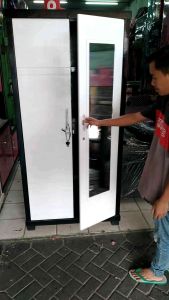 Lemari Pakaian 2 Pintu Buka Tutup NR: Kelebihan dan Variasi Warna