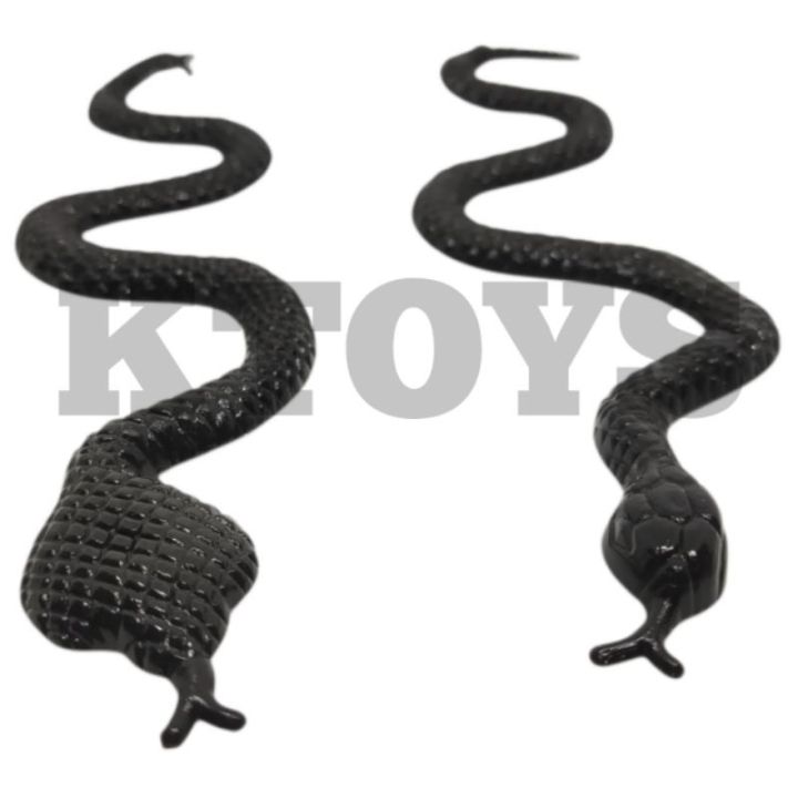 20 pcs Mainan prank sticky ular hitam kecil nempel tembok Mainan - Main Image