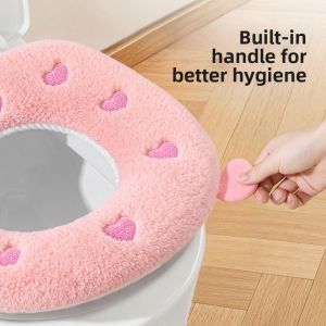 TEENI Thickened Warm Heart Pattern Toilet Seat Cover Skin-Friendly Soft Plush Toilet Seat Pad Cute Washable Toilet Lid Pad Bathroom