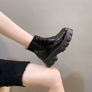 British style versatile thick soled leather boots