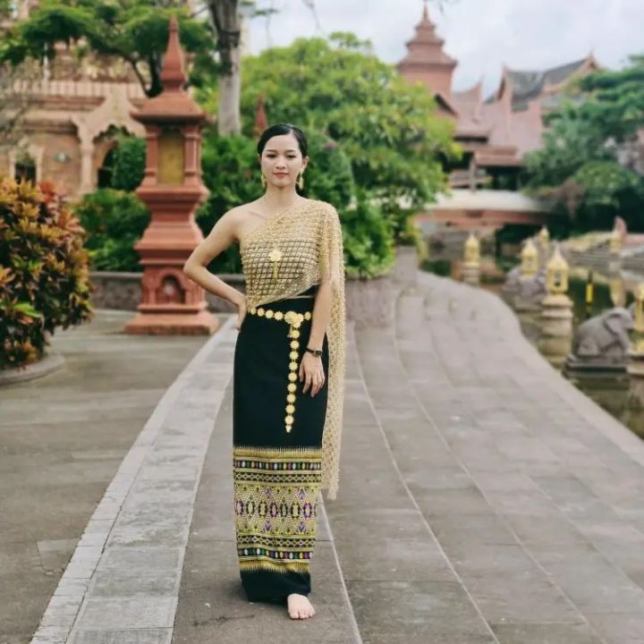 3,793 Traditional Thai Dress Stock Photos, High-Res Pictures, and Images -  Getty Images