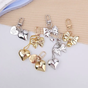 Fashionable Heart Pendant Bag Charm Attractive Heart shaped Keychain Pendant with Bowknot Charm for Bag Decoration