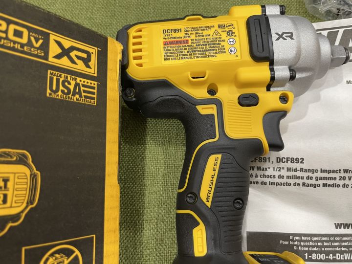 M%C3%A1y%20v%E1%BA%B7n%20bu%20l%C3%B4ng%20DeWalt%20DCF891%20-%20Image%203