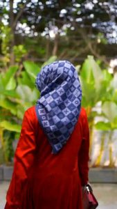 Hijab Kerudung Segiempat Voal Premium Motif 115x115 cm Arrafi 687