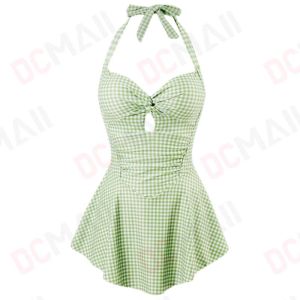 ชุดว่ายน้ำเดรสผู้หญิง สีเขียว ลายตาราง มีกางเกงซับใน เหมาะสำหรับใส่ถ่ายรูปริมชายหาดมาก หรือใส่ว่ายน้ำก้ได้ ขนาดสินค้า รอบอก26นิ้ว รอบเอว24นิ้ว ยาว27นิ้ว (ขนาดก่อนยืด) สินค้ามีพร้อมส่งในไทย