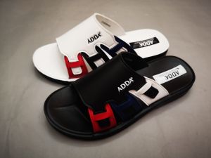 ADDAแท้ รองเท้าแบบสวมผู้ชายพื้น PU รองเท้าหนังสวมลําลอง พื้นนุ่ม รองเท้าเดินเบา ใส่สบาย รองเท้าแตะลําลองผู้ชาย พื้นนิ่ม สีขาว 71K08-M1