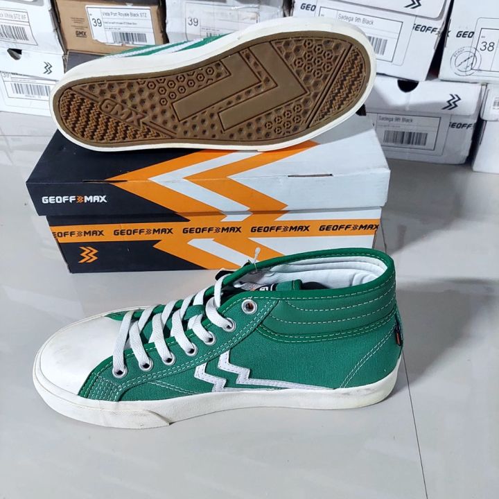harga sepatu geoff max footwear
