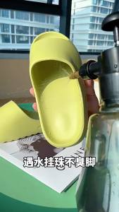 AU2026 Dép xốp dừa kiểu mới dành cho nữ dép lê đế mềm kiểu dáng thời trang cho mùa hè phù hợp cho cả nam và nữ có tính năng chống trượt thoải mái và êm ái khi đi trên bãi biển.