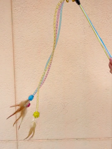 3Pieces Soft Feathered Interactive Cats Wand Toy Set Flexible Mesh Tube Design Enhances Agilities And Mental Focusing