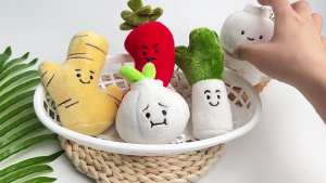 Soft Garlic Plush Backpack Keychain Pendant for Unique Bag Decoration Colorful Keyring Charm Cartoon Shoulder Bag