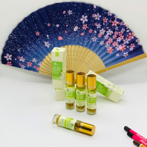 Tinh dầu tràm nguyên chất ngâm hoa hành tăm Oganic+ chai bi lăn tiện lợi 10ml