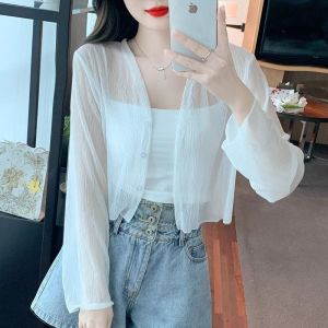 NIkyLundun เสื้อกันแดดผ้าไหมน้ำแข็งสีขาวสำหรับฤดูร้อนเสื้อคาร์ดิแกนผ้าชีฟองสำหรับผู้หญิงเสื้อคลุมไหล่ขนาดเล็กเสื้อคลุมลูกไม้ตัวสั้นแบบบาง