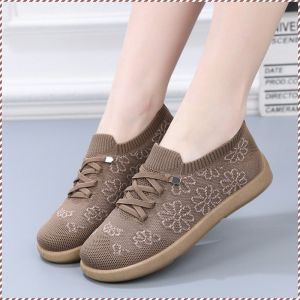 รองเท้าลําลอง ทอบิน รองเท้าแตะ กีฬา แฟชั่น เบา รูปแบบการปัก ตกแต่งงานปัก คุณสมบัติกันลื่น ทนต่อการสึกหรอ