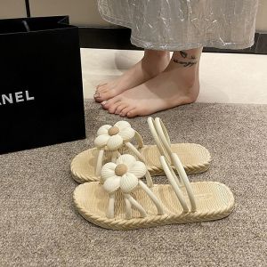 [Free Shipping] Casual Home Work And Outdoor Summer Sandals For Women Korean Style Trendy Beach Flat Floral Sandals
