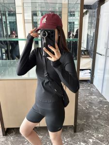 original ALO Summer new peach butt-lifting three-quarter pants for women high-waisted tight-fitting quick-dry cycling pants base layer running and fitness pants
