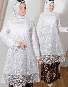 Atasan Kebaya Aliana : Atasan long tunik Tile bordir 2 ukuran muat sampai Xl and 3XL