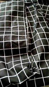 gorden/hordeng / Gorden pintu kamar / Gorden kotak kotak / gorden aesthetic / gorden lebar 1 meter / hardeng plisket / gorden pintu / gorden kotak kotak jendela kamar gorden kotak kotak 1 set / Hordeng kotak hitam / Gordeng ruang tamu bahan katun bisa