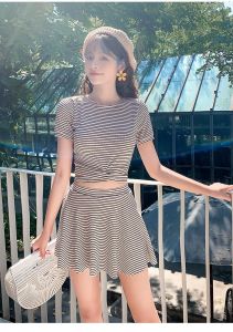 Jqk ชุดว่ายน้ำเสื้อ+กระโปรงลายเก๋ๆ รุ่น0181