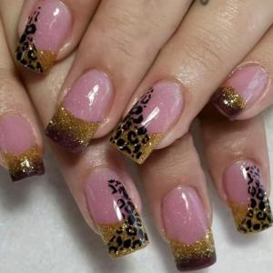 24 Pcs Medium Square False Nail Leopard Print Artificial Nail French Tip Stick On Nail Glittering Press On Nail