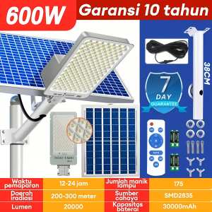 【Beli 1 gratis 1】lampu tenaga surya 1500W outdoor otomatis nyala jalan lampu LED tahan anti air IP67