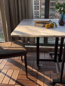 [9733 People Collection ] Folding Dining Table for Small Spaces Multifunctional for Home Use Living Room Rental House Simple and Portable with Wheels No Installation Required