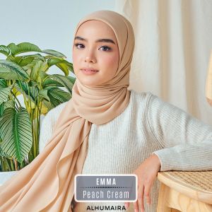 Alhumaira Emma Plain Shawl with linen chiffon blend material that’s soft easy to style while giving out the crowning drapes
