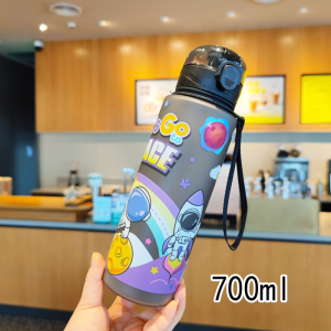 700ml astronaut themed insulated water bottle with leak proof flip cover for outdoor portable cute cartoon activity cup student gift free of bisphenol A
