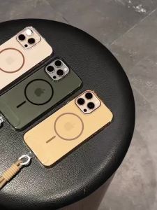 ซองศัพท์แบบบางพิเศษพร้อมสายคล้อง แม่เหล็กสำหรับ Iphone16 Pro Max 15 14 13 12 เคสสำหรับ Iphone เคสแข็ง PC กันกระแทก