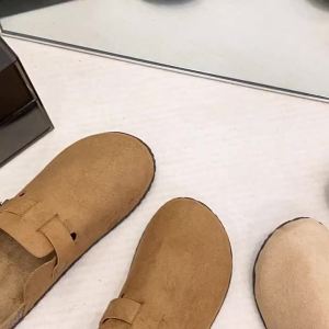 [Free Shipping] New Thick-Soled WomenS Retro Slip-On Mules With Internal Height Increase For Spring And Summer Outdoor Wear