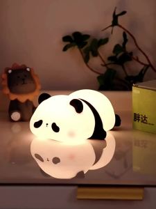 熊猫小夜灯拍拍硅胶灯女生儿童可爱礼物护眼伴睡灯卧室睡眠床头灯Panda night light tapping silicone light cute gift for girls and children eye protection with sleeping light bedroom sleeping bedside light