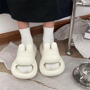 LHSunshine แนะนำสินค้าเข้าใหม่ 🌈 รองเท้าแตะแบบสวม รองเท้าแตะใส่สบาย รองเท้าแตะสไตล์เกาหลีรองเท้าแตะผู้หญิงสุดน่ารัก รองเท้าพื้นนุ่มใส่สบาย ราคาโปรโมชั่นมากไปตำกันได้ ⚡