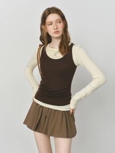 FSLE Fake Two Pieces Blue Light Yellow Wool Design Vest T-shirt Contrast Color Layered Suit Women Autumn 25FS132232026