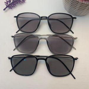 Kacamata Photocromic WANITA-PRIA Frame Full Titanium PERSEGI GRATIS KOTA DAN LAP PEMBERSIH (COD)