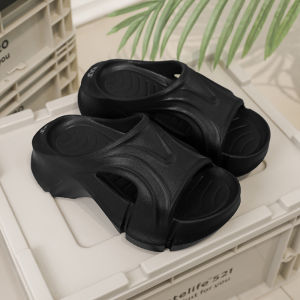 Selipar satu aksara dengan tapak yang tebal ditambah dengan ketinggian fesyen musim panas wanita tidak licin tidak berbau tidak memenatkan sandal bergaya kaki.