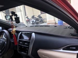 Thảm Taplo Da Carbon Cao Cấp Toyota Yaris 2018 - 2022.