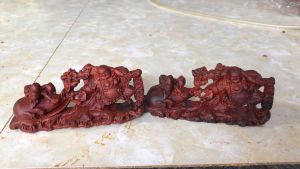 Di lạc kéo bao mini phong thủy bày ô tô  gỗ trắc đỏ đen kt 15/7/4