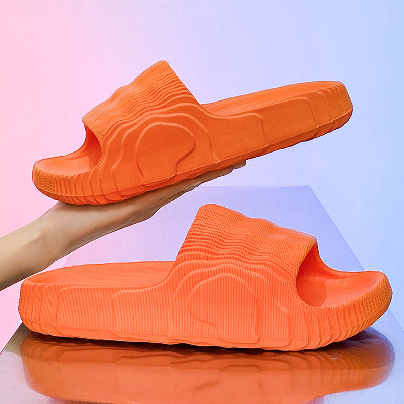 Nuove ciabatte di tendenza per uomo e donna, con suola morbida, impermeabili e antiscivolo, perfette per la spiaggia e il mare.
_voghion.com