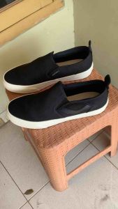 Sepatu Ventela Slip On Icon Black